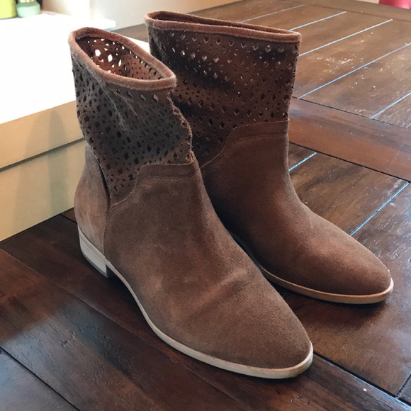 Michael Kors Sunny Bootie Suede, Dark Carmel, 7 - Picture 3 of 8